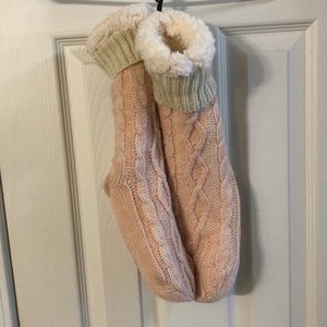 Never been worn Jane and Bleecker fuzzy socks.